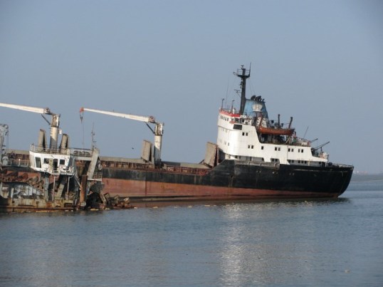 Mazagaon Darukhana shipbreaking 3